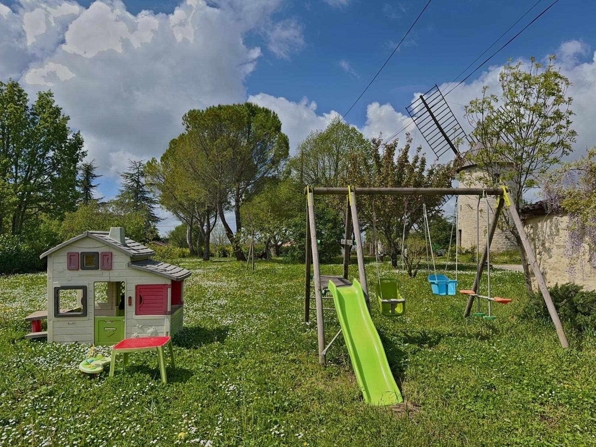 Les Curies, Ludogite Avec Piscine A Aujols Exteriör bild